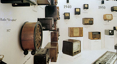 Sammlung von Radioapparaten 1920-1950